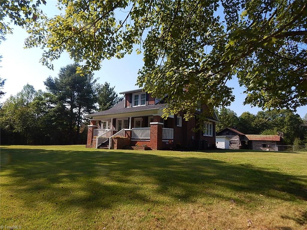 3990 Beasley School Road Sandy Ridge, NC 27046 - Photo 24 of 28 Inviting!