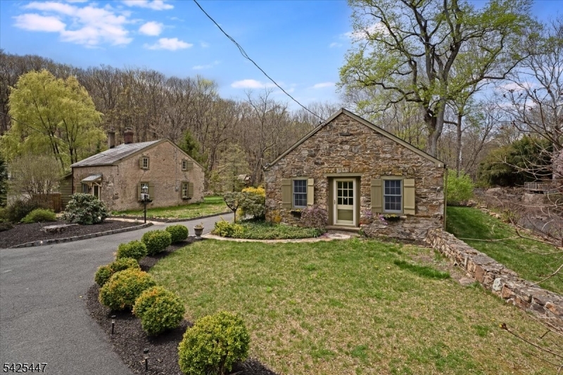 2 Mill Road Flanders, NJ 07836 - Photo 2 of 27