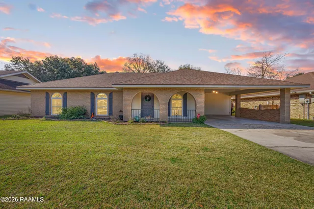 $204,900 | 318 San Carlos Circle, Lafayette, LA 70506