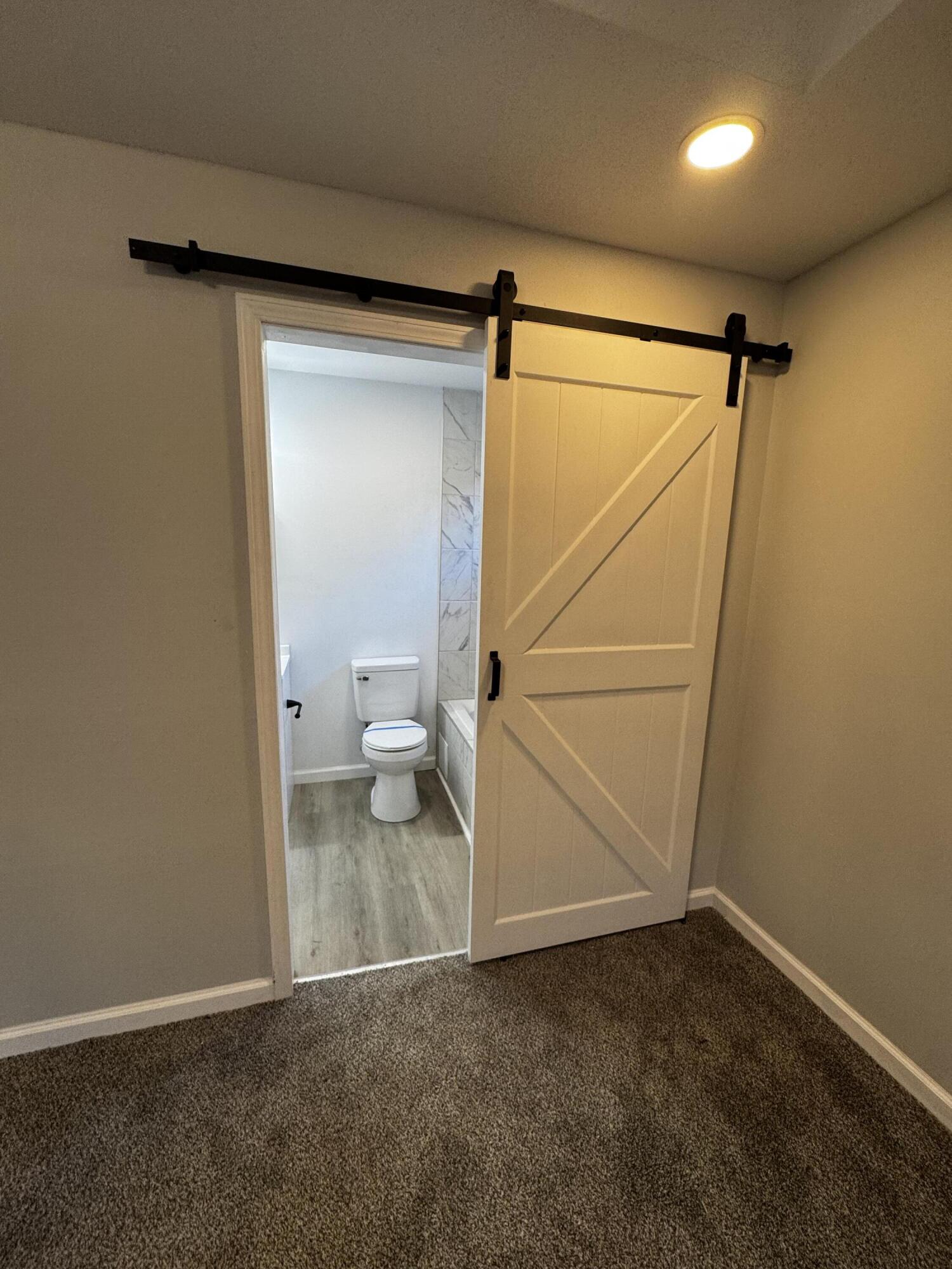 918 Shallowford Road Chattanooga, TN 37411 - Photo 12 of 18 IMG_2055