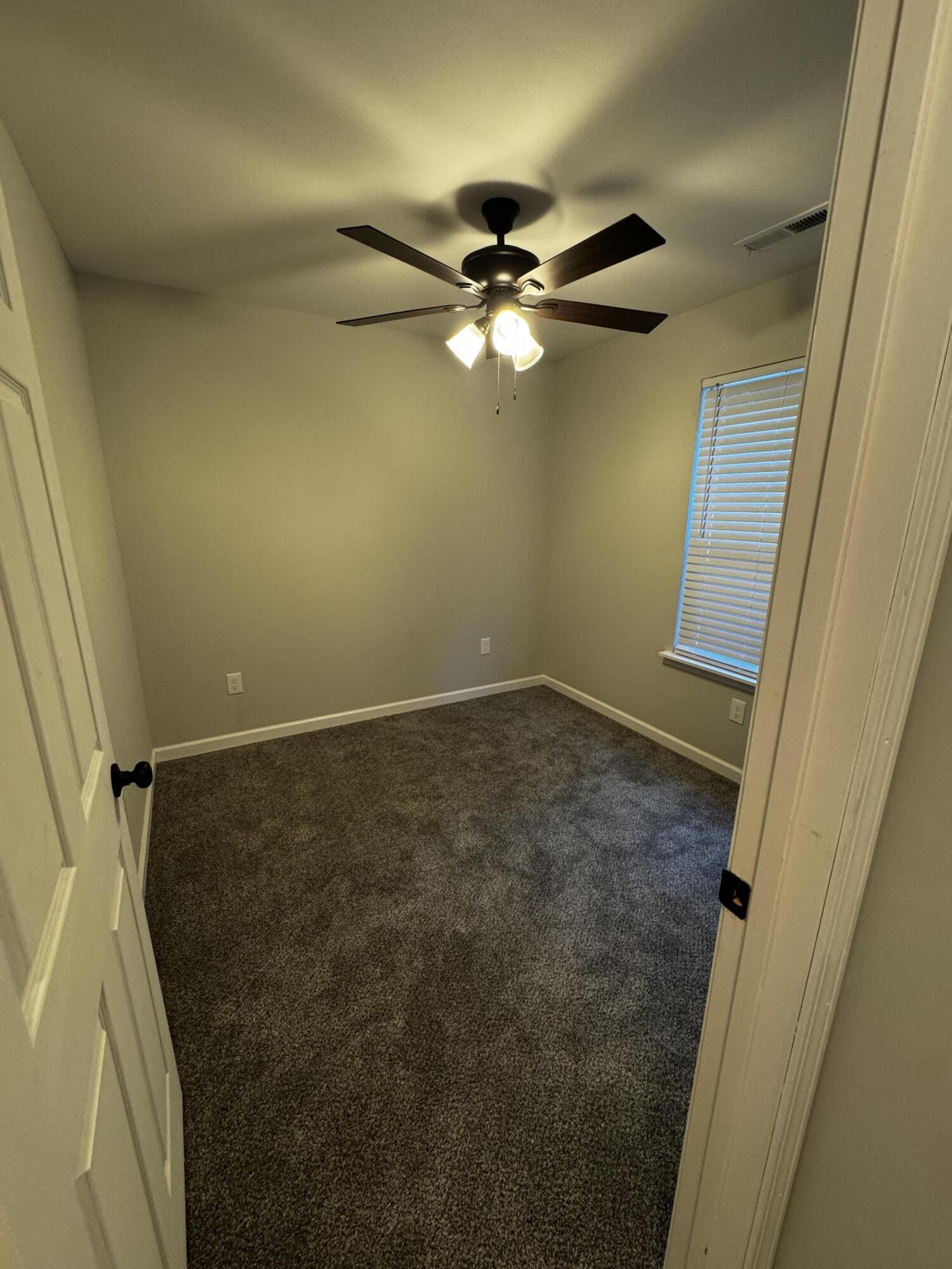 918 Shallowford Road Chattanooga, TN 37411 - Photo 7 of 18 IMG_2049