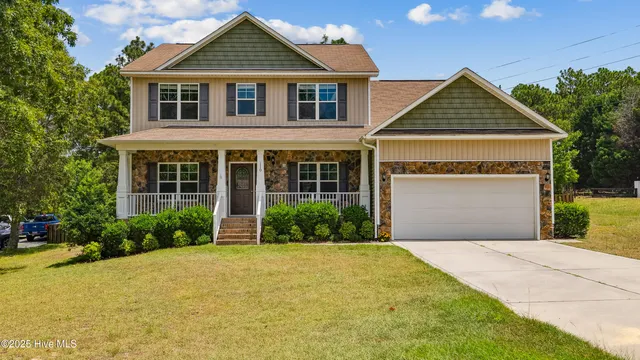 $2,300 | 110 Queens Cove Way, Carthage, NC 28327