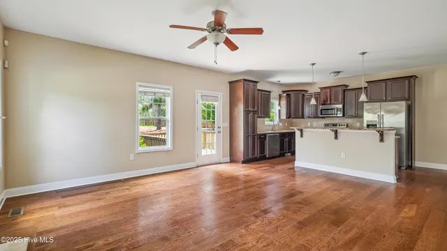 $2,300 | 110 Queens Cove Way, Carthage, NC 28327