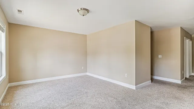 $2,300 | 110 Queens Cove Way, Carthage, NC 28327