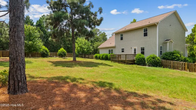 $2,300 | 110 Queens Cove Way, Carthage, NC 28327