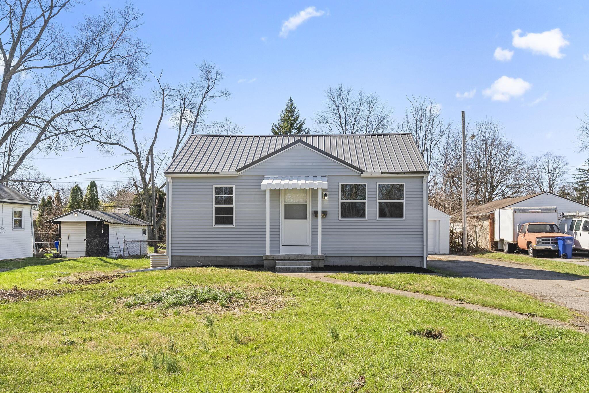 1885 Case Road Columbus, OH 43224 - Photo 2 of 63