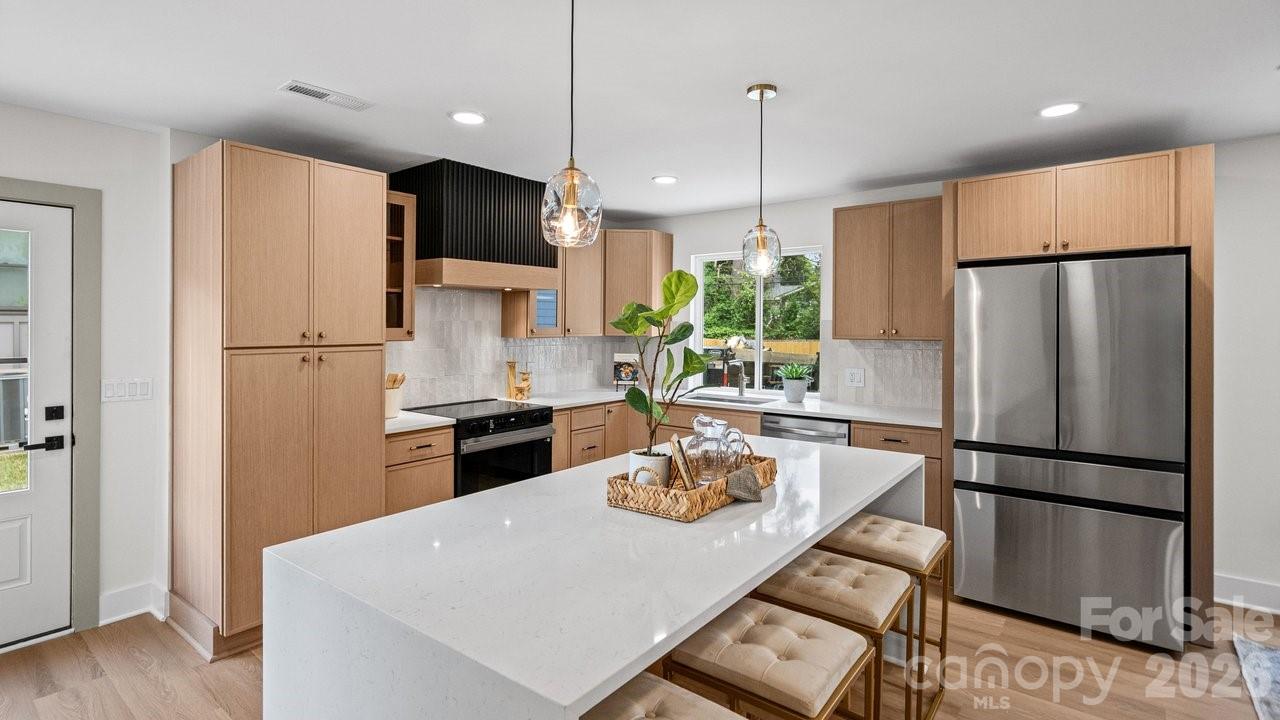 409 Scaleybark Road Charlotte, NC 28209 - Photo 12 of 39