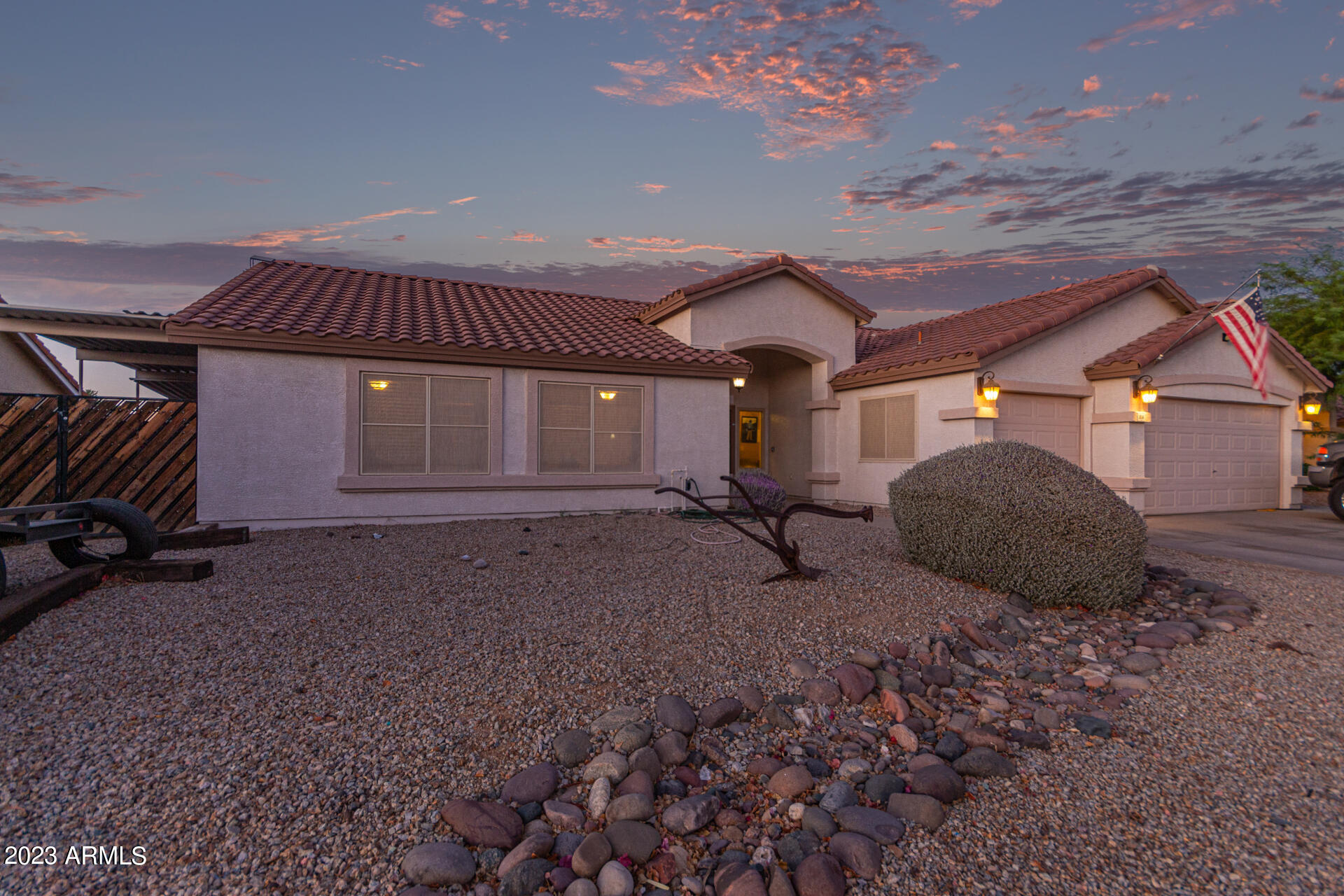 1814 East Vineyard Road Phoenix, AZ 85042 - Photo 1 of 76 0001-02-Vineyard