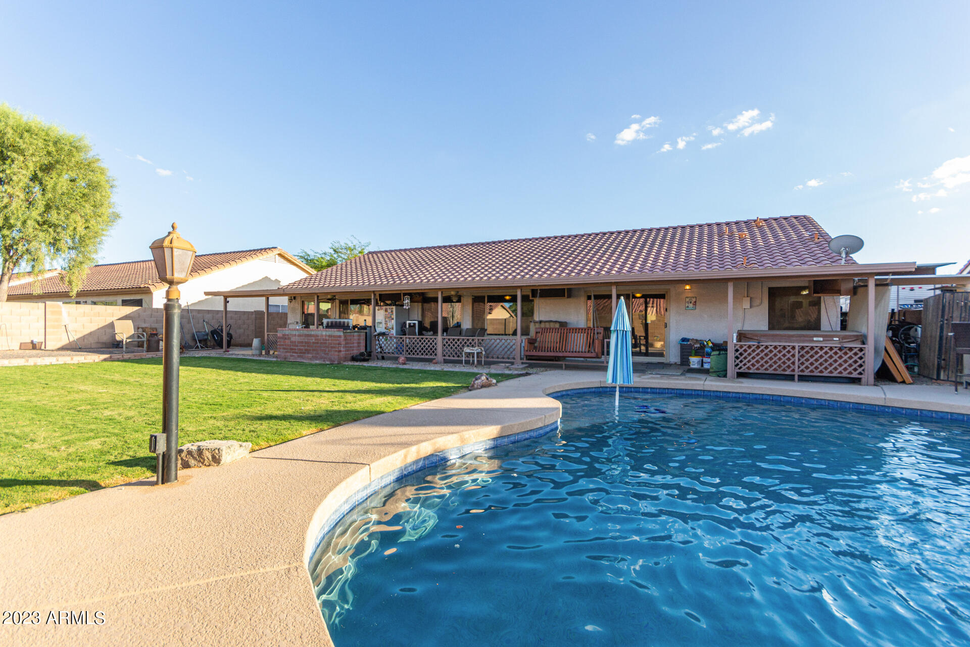 1814 East Vineyard Road Phoenix, AZ 85042 - Photo 45 of 76 0046-45-Vineyard