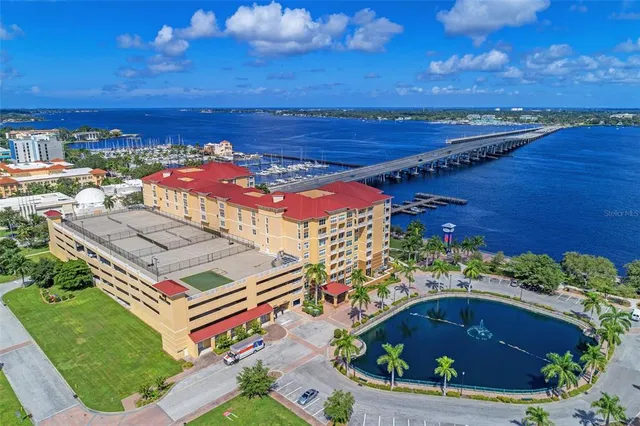 $2,200 | 808 3rd Avenue West, Unit 605, Bradenton, FL 34205