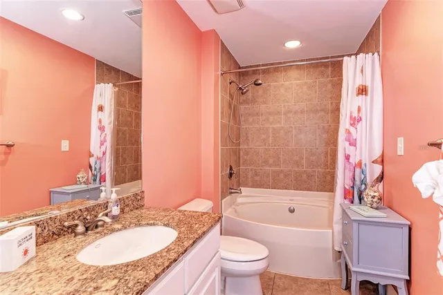 $2,200 | 808 3rd Avenue West, Unit 605, Bradenton, FL 34205