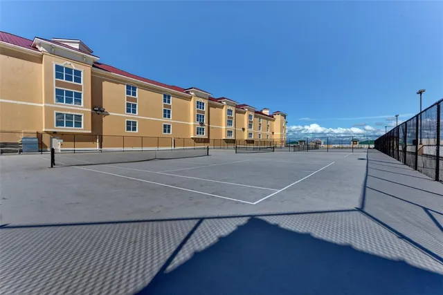 $2,200 | 808 3rd Avenue West, Unit 605, Bradenton, FL 34205