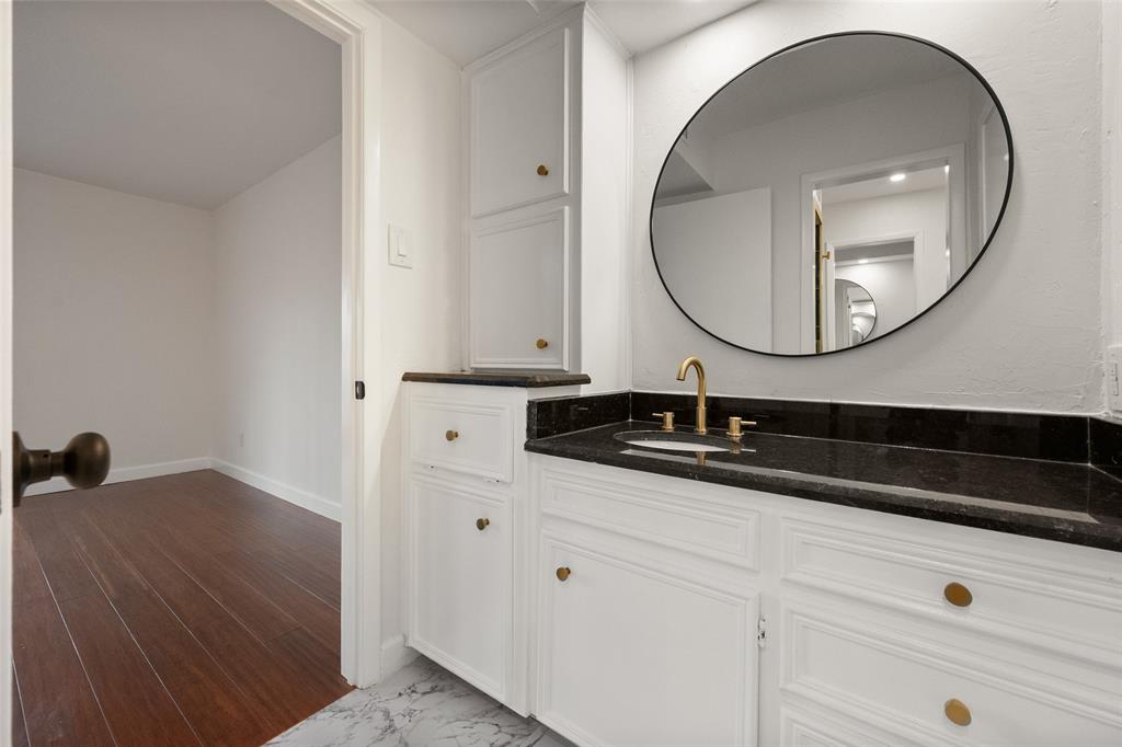 701 Rocky Canyon Road Arlington, TX 76012 - Photo 11 of 40