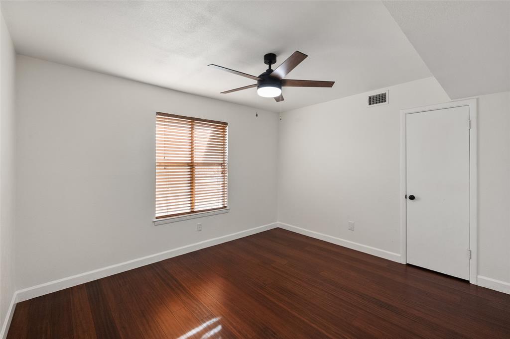 701 Rocky Canyon Road Arlington, TX 76012 - Photo 17 of 40