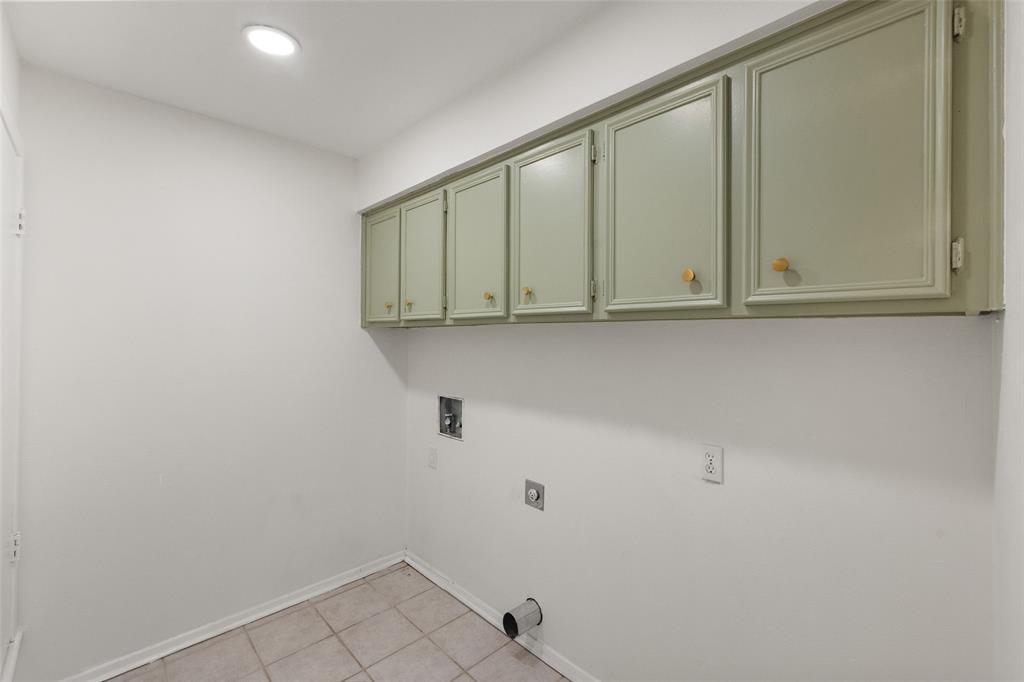 701 Rocky Canyon Road Arlington, TX 76012 - Photo 21 of 40