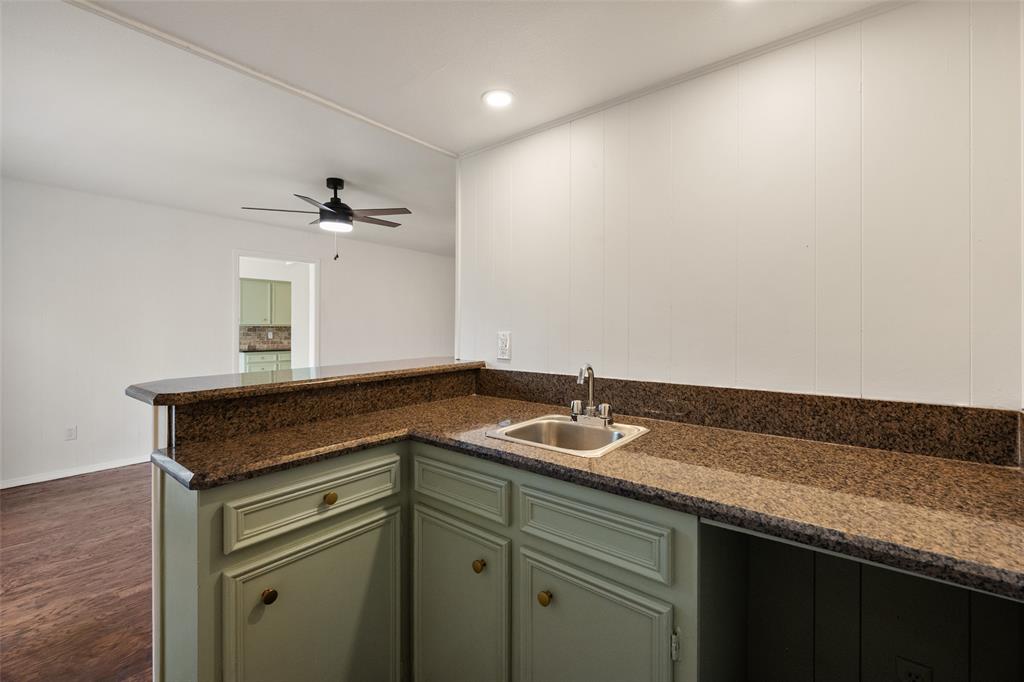 701 Rocky Canyon Road Arlington, TX 76012 - Photo 25 of 40