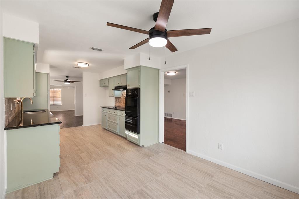 701 Rocky Canyon Road Arlington, TX 76012 - Photo 27 of 40