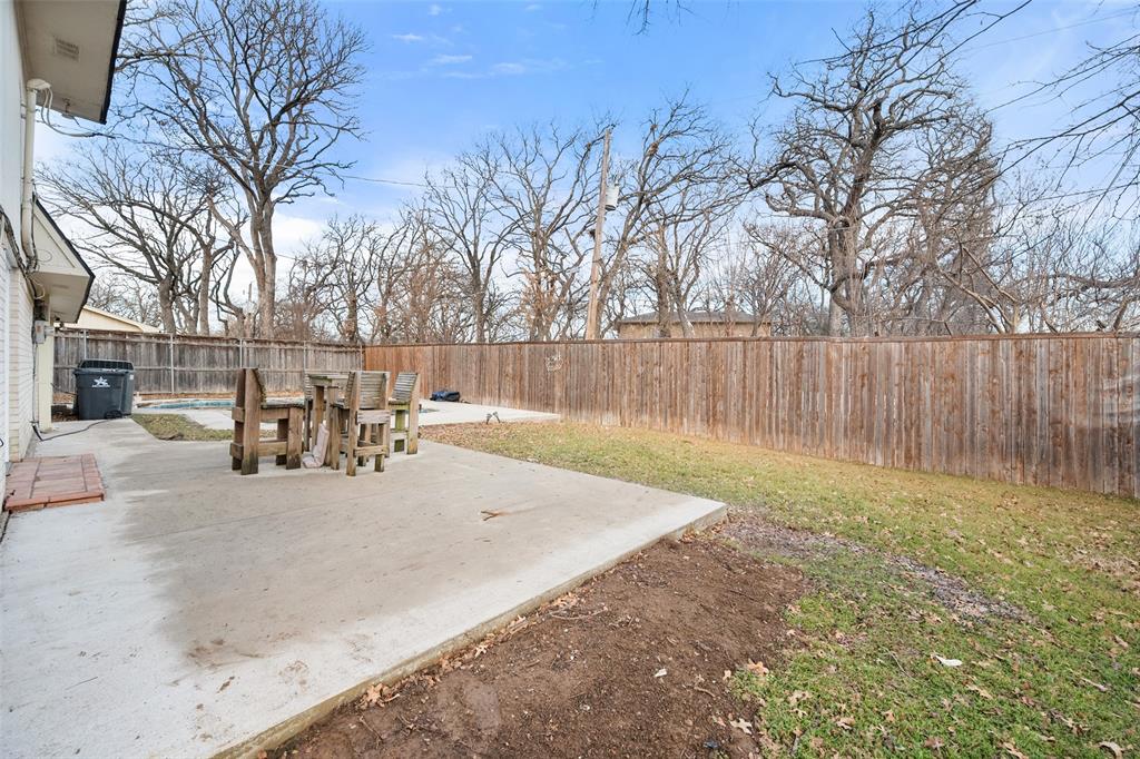 701 Rocky Canyon Road Arlington, TX 76012 - Photo 6 of 40 Generous back yard with pool
