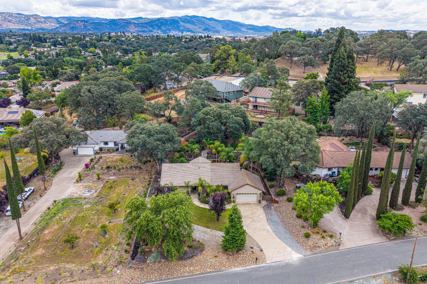 2083 State Rte 26 Valley Springs, CA 95252 - Photo 49 of 59 an aerial view of multiple house