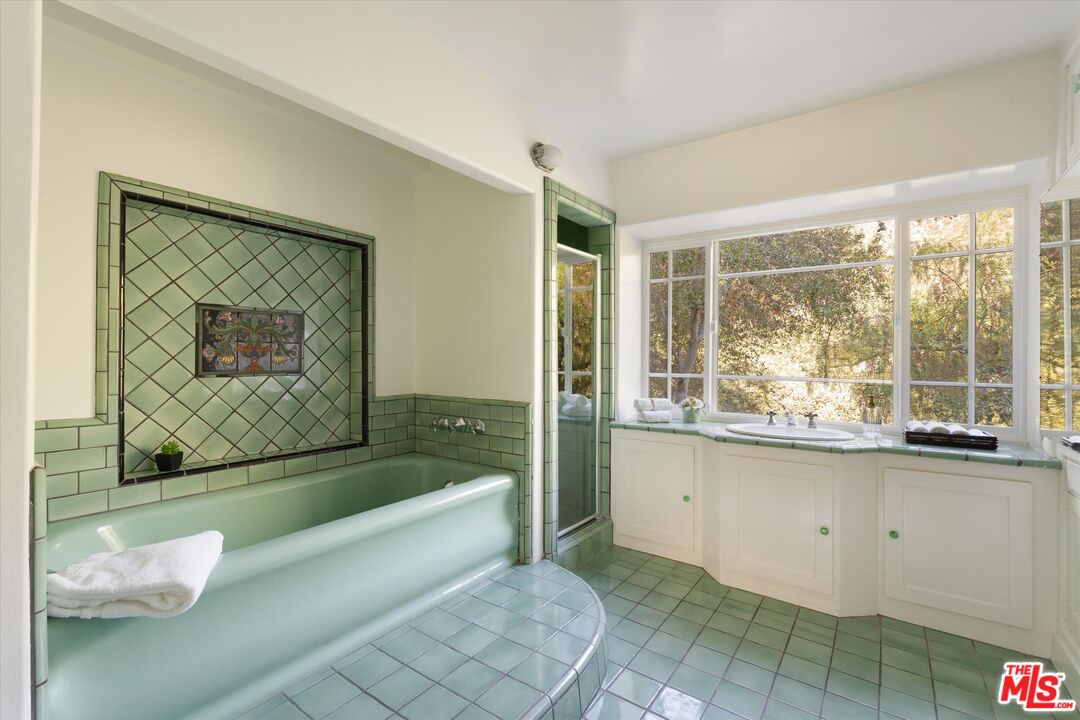 5514 Canyonside Road La Crescenta, CA 91214 - Photo 31 of 73 Gallery Image 31