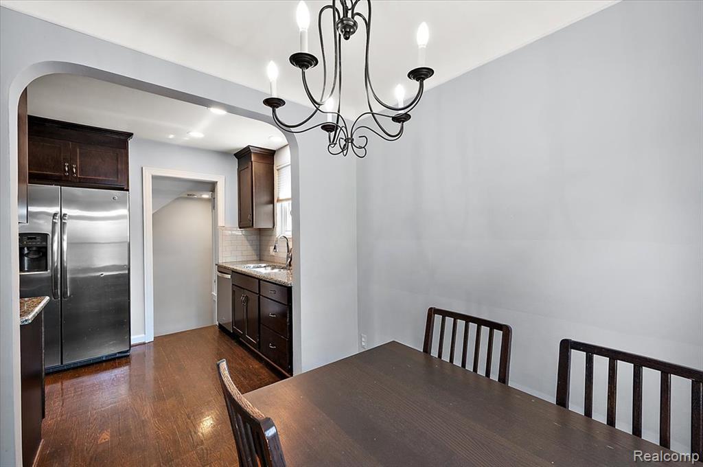 1450 Hampton Road Grosse Pointe Woods, MI 48236 - Photo 14 of 53