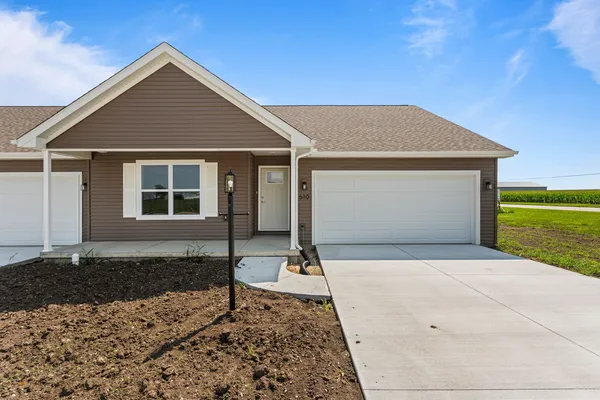 $254,900 | 610 Patterson Drive, Unit 3, Fisher, IL 61843