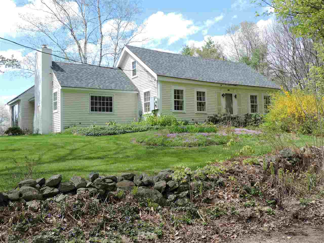 97 Boyce Road Weare, NH 03281 - Photo 1 of 31