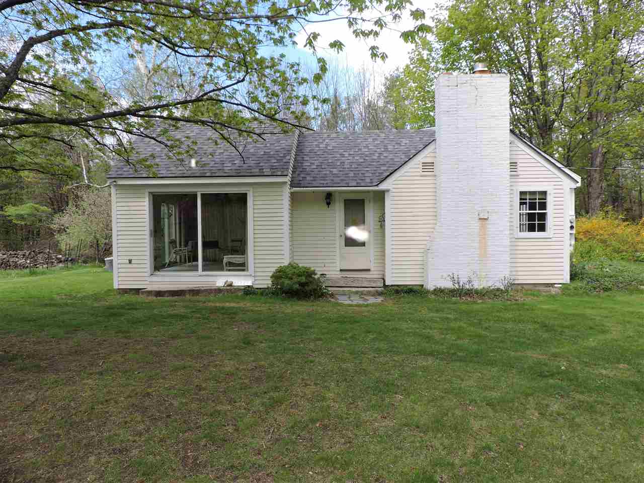 97 Boyce Road Weare, NH 03281 - Photo 4 of 31