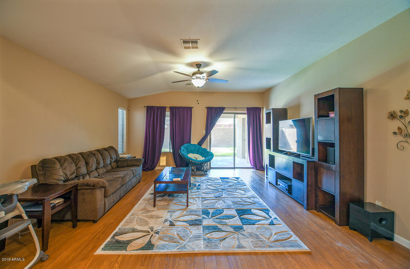 42827 West Venture Road Maricopa, AZ 85138 - Photo 13 of 34 Living area