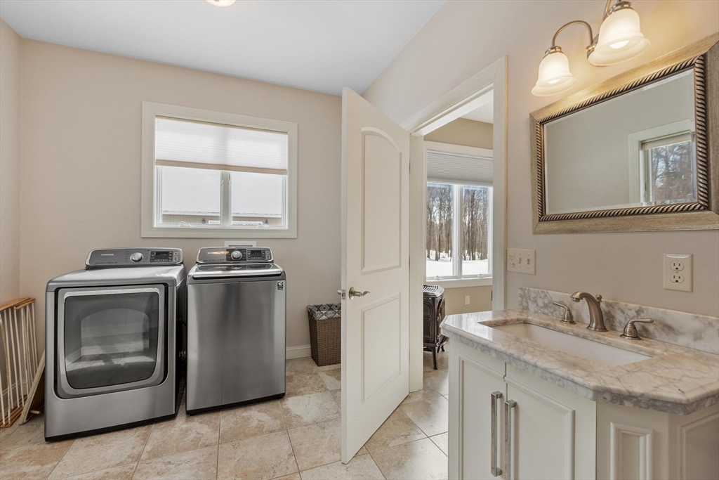 146 Elmwood Road Lunenburg, MA 01462 - Photo 27 of 42