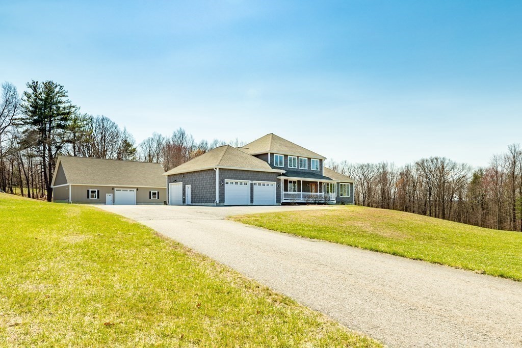 146 Elmwood Road Lunenburg, MA 01462 - Photo 4 of 42