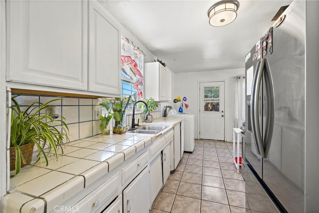 9102 Pacific Anaheim, CA 92804 - Photo 3 of 27
