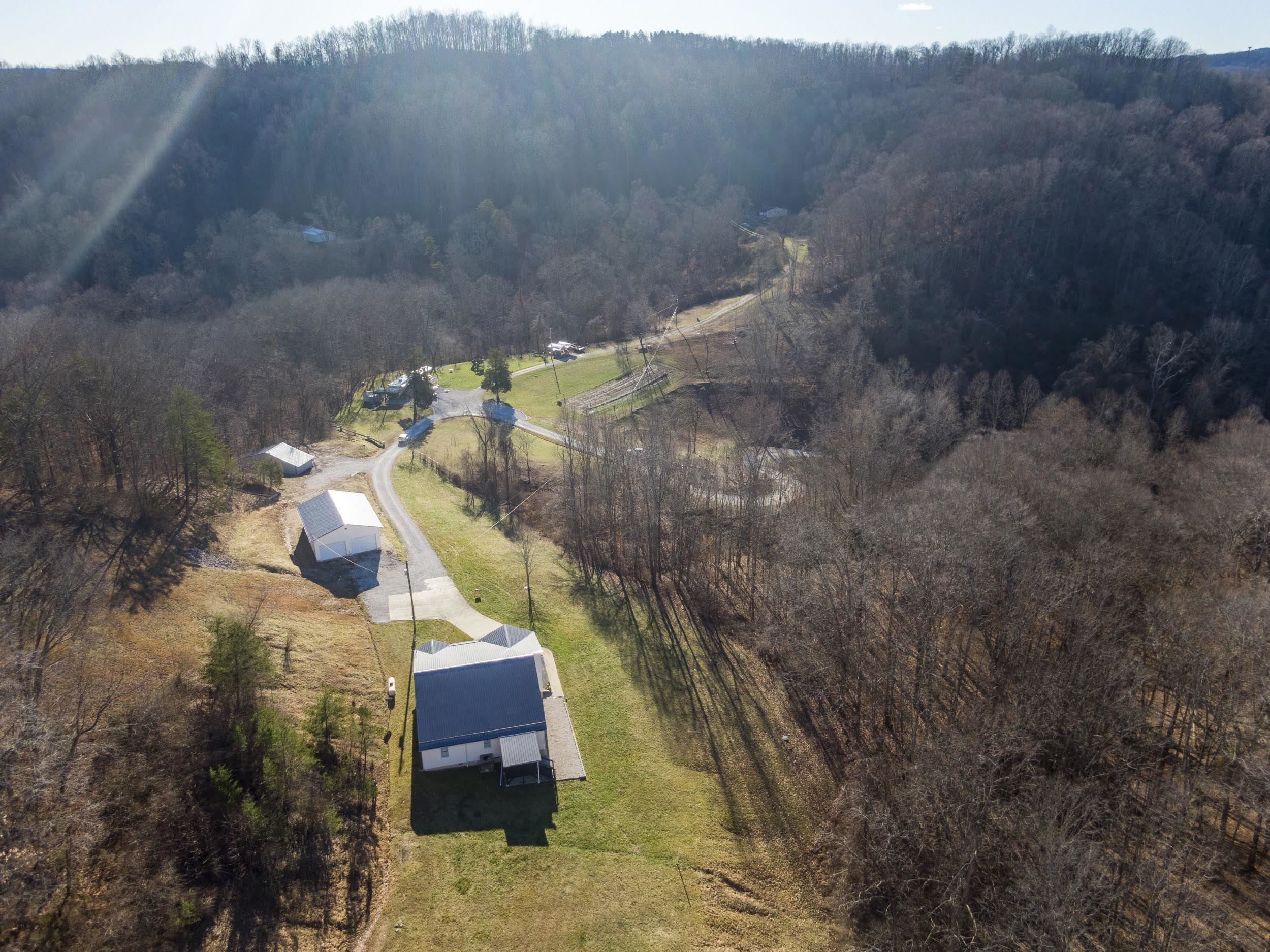 95 Pearl Road Alum Creek, WV 25003 - Photo 25 of 35