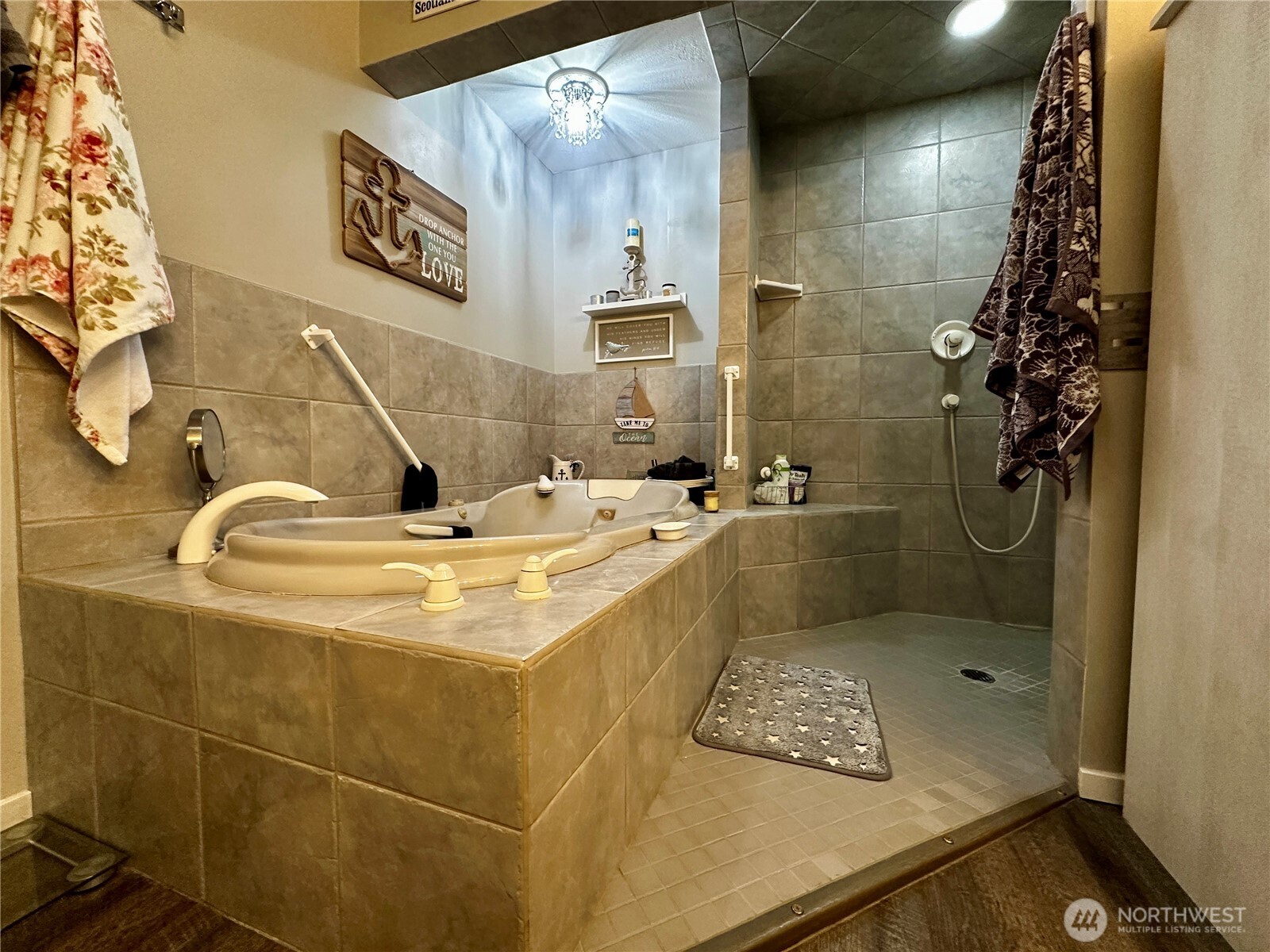 364 Old Dads Road Sequim, WA 98382 - Photo 28 of 37 a bathroom with a sink a toilet and shower