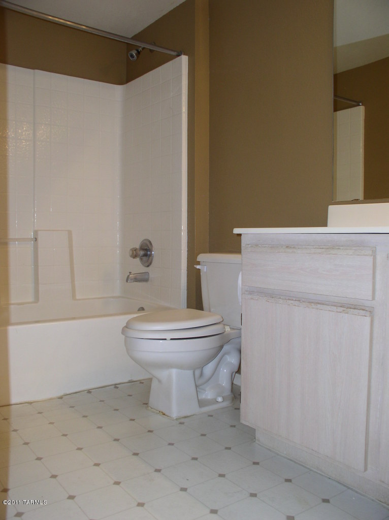 5751 North Kolb Road, Unit 5204 Tucson, AZ 85750 - Photo 11 of 16