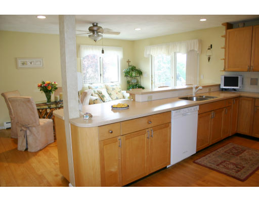 45 Bridge Street Needham, MA 02494 - Photo 4 of 28