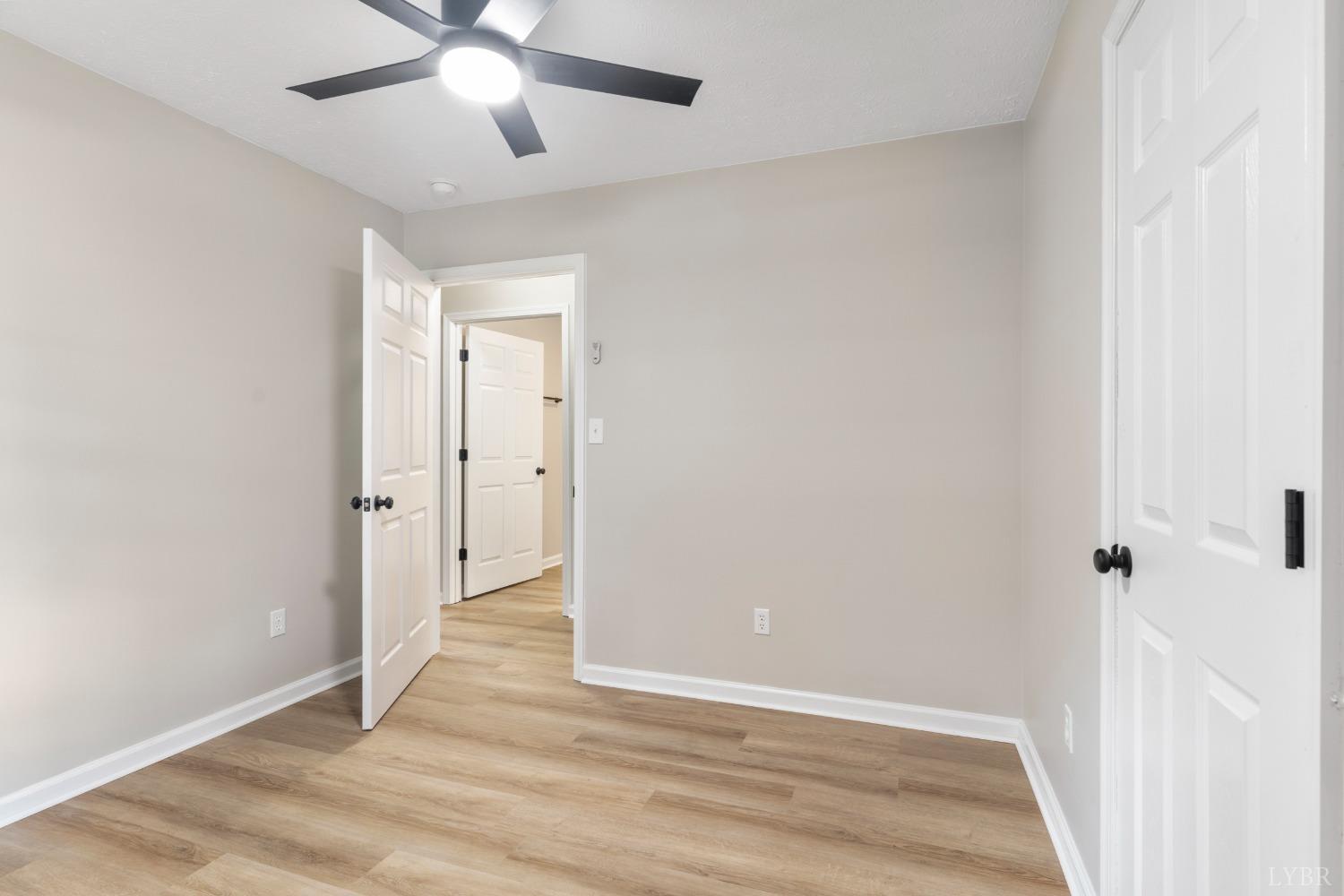 116 Claytor Road Brookneal, VA 24528 - Photo 13 of 29 Gallery Image 13