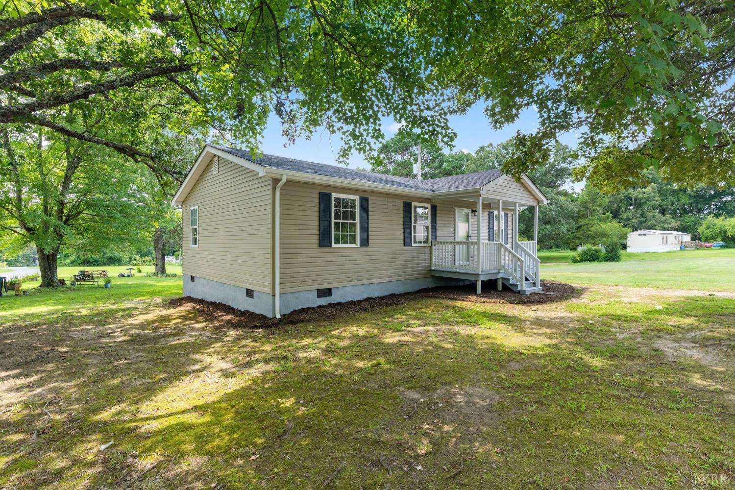 116 Claytor Road Brookneal, VA 24528 - Photo 21 of 29 Gallery Image 21