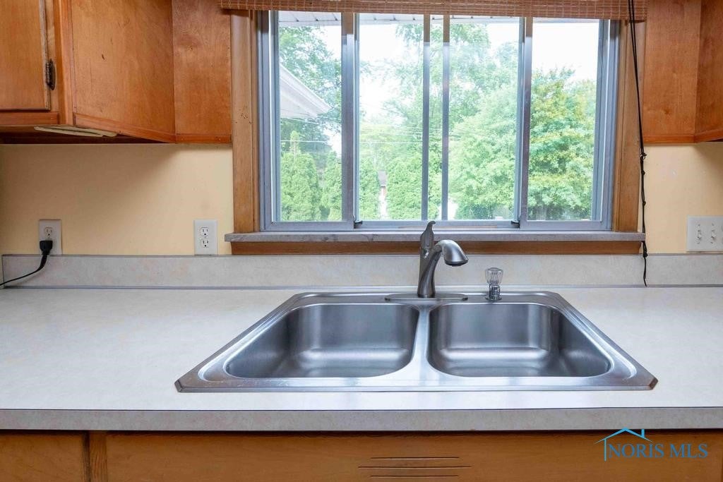 1527 Lockwood Road Findlay, OH 45840 - Photo 18 of 42 Gallery Image 18