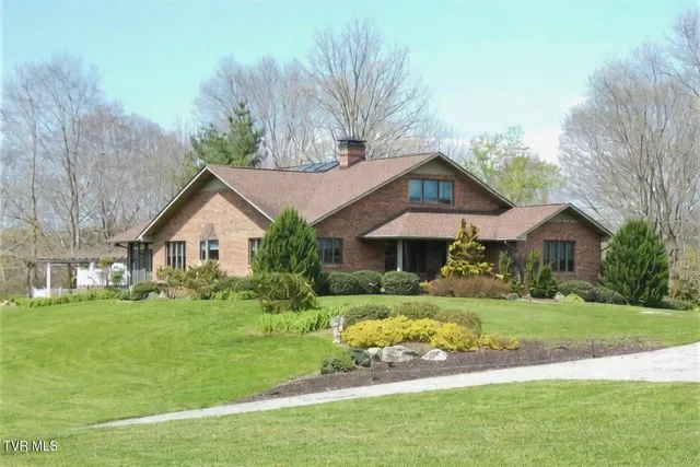 $2,700,000 | 136 Triple H Lane, Jonesborough, TN 37659