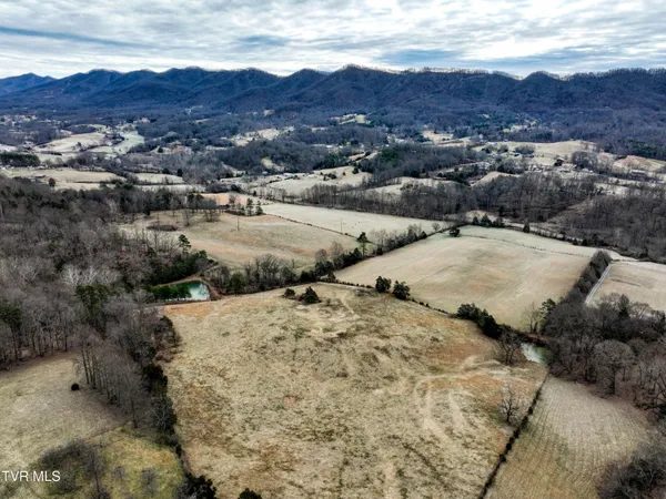 $2,250,000 | 136 Triple H Lane, Jonesborough, TN 37659