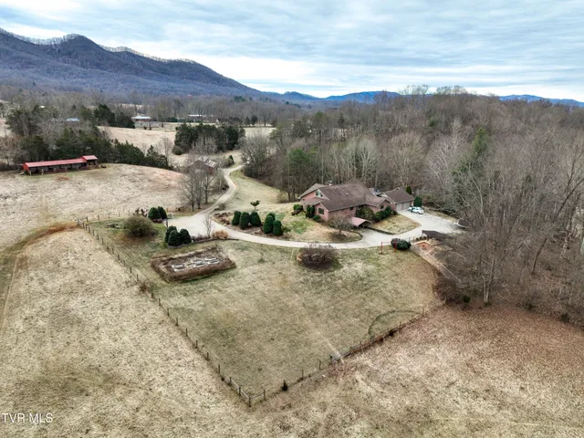 $2,700,000 | 136 Triple H Lane, Jonesborough, TN 37659