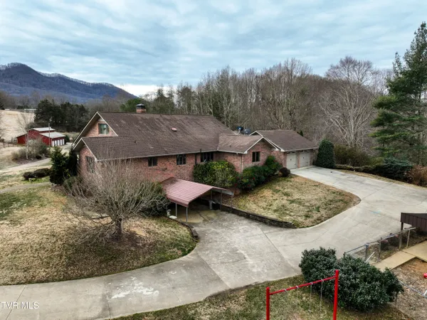 $2,250,000 | 136 Triple H Lane, Jonesborough, TN 37659