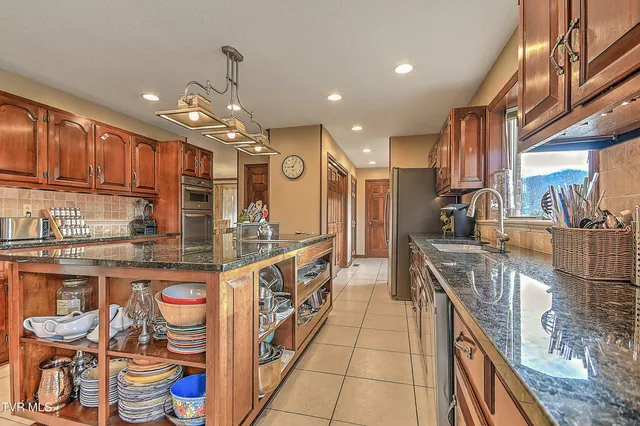 $2,700,000 | 136 Triple H Lane, Jonesborough, TN 37659