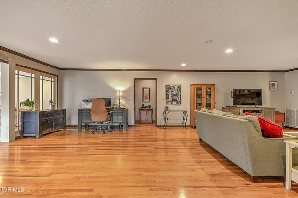 $2,250,000 | 136 Triple H Lane, Jonesborough, TN 37659