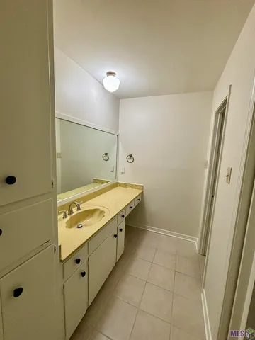 $2,000 | 5416 Heatherstone Drive, Baton Rouge, LA 70820