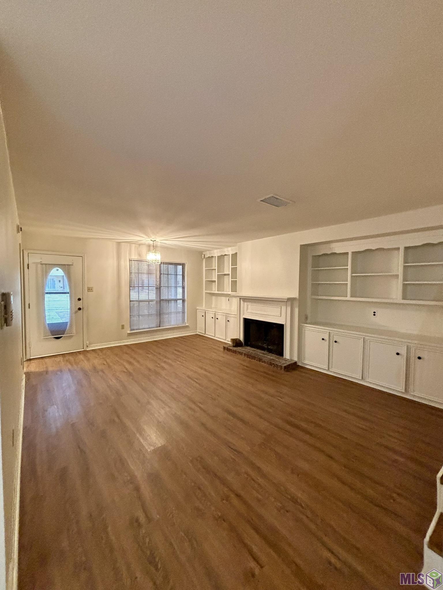 5416 Heatherstone Drive Baton Rouge, LA 70820 - Photo 4 of 33