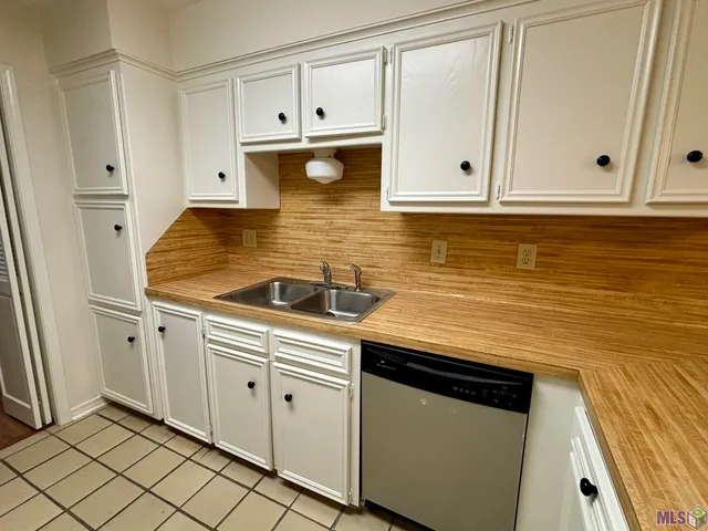 $2,000 | 5416 Heatherstone Drive, Baton Rouge, LA 70820