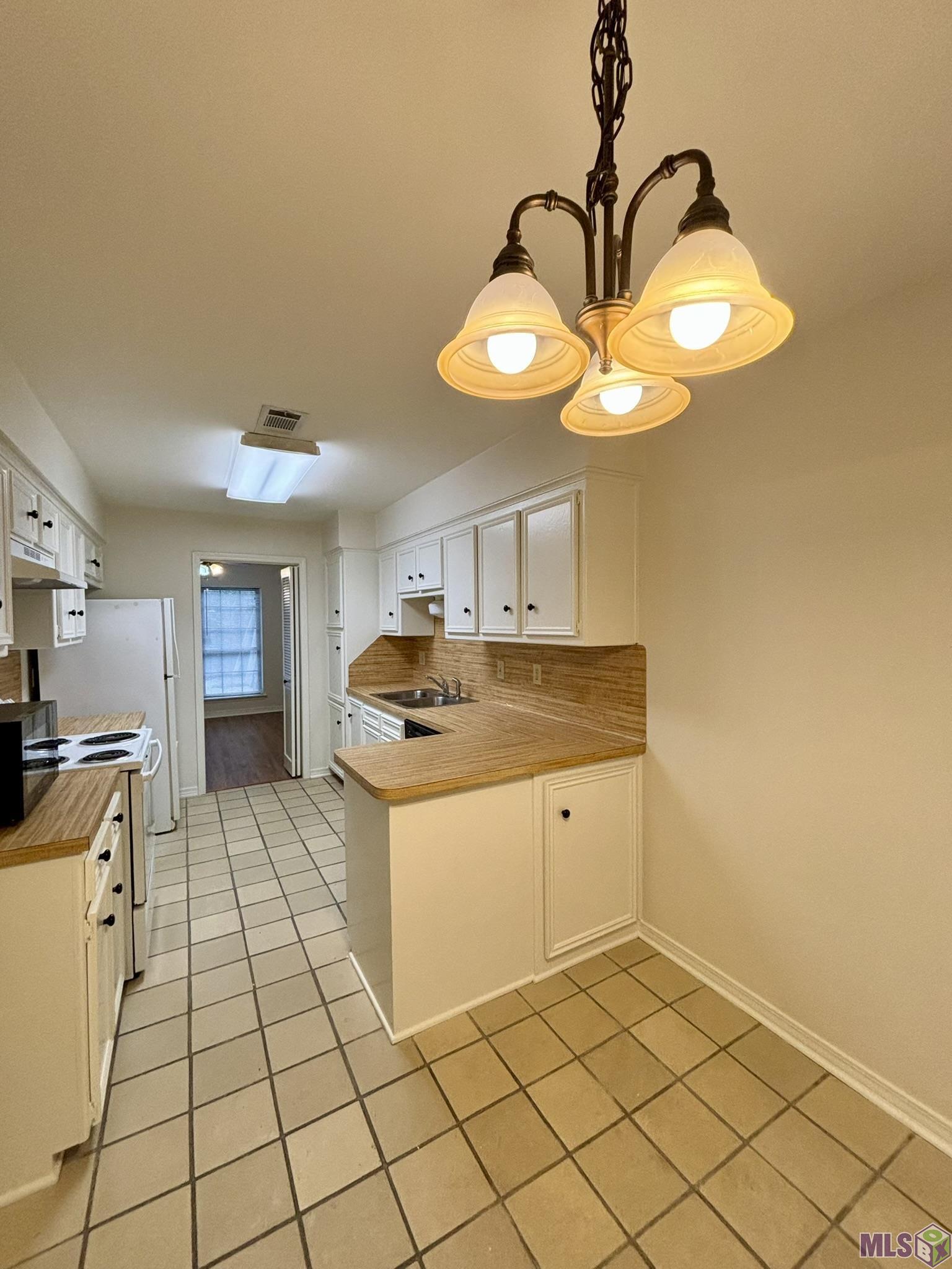 5416 Heatherstone Drive Baton Rouge, LA 70820 - Photo 9 of 33