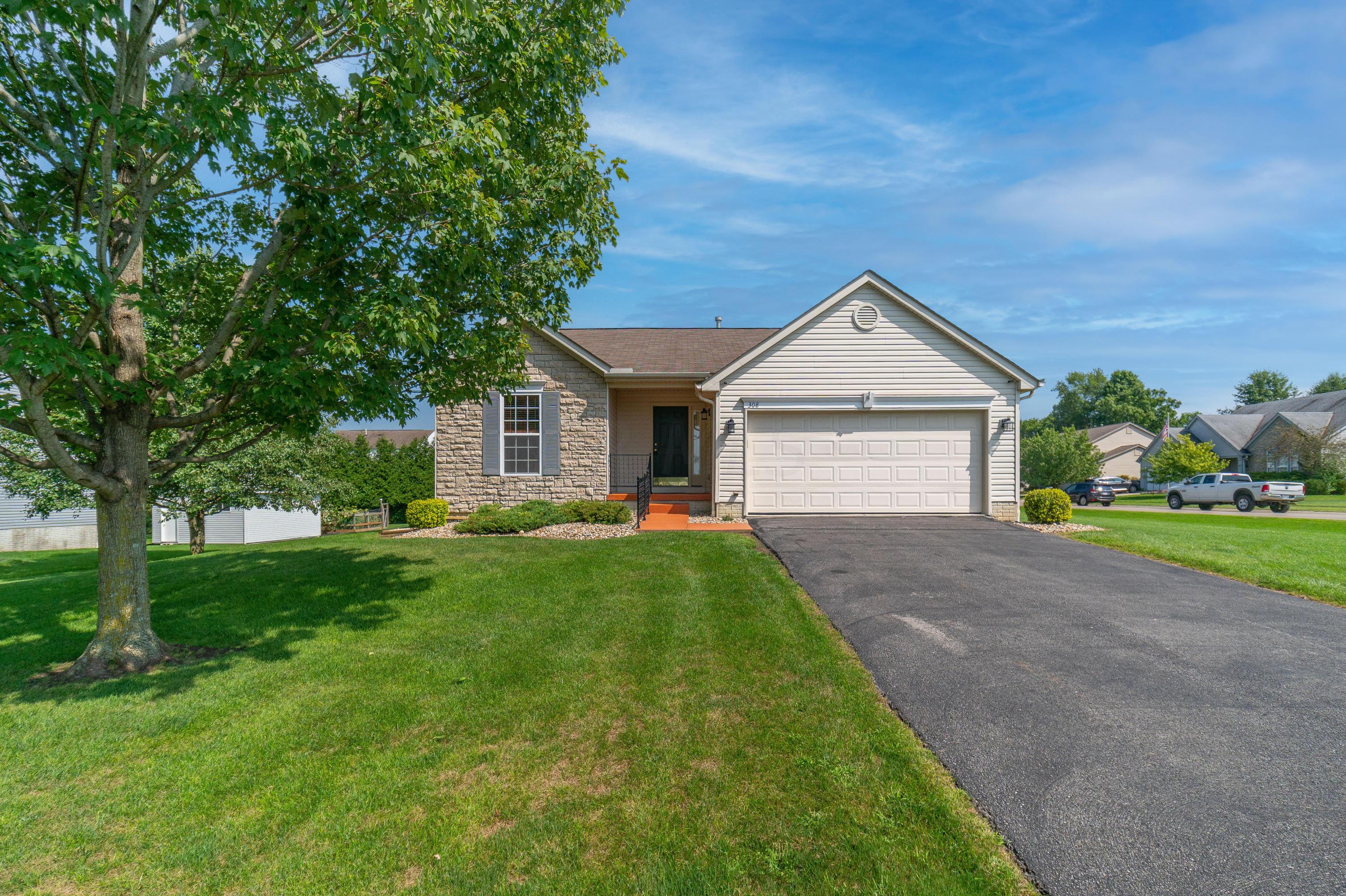 308 Blacks Road Pataskala, OH 43062 - Photo 1 of 50